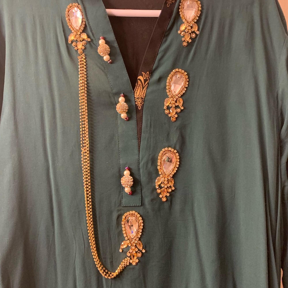 Kurta - Picture 2 of 3